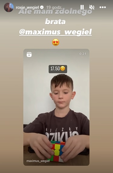 instagram.com/roxie_wegiel