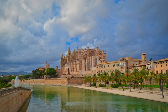 palma-de-mallorca-majorka-1614609553.jpg