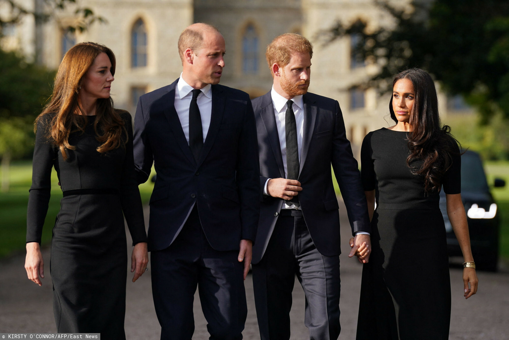 Książę William i Harry z żonami EA