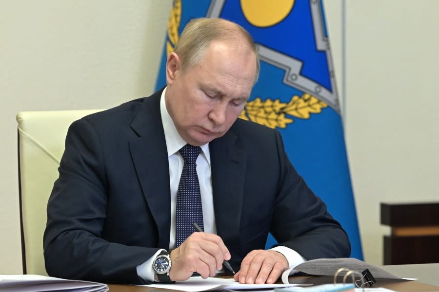 Władimir Putin dekrety przygotowujące aneksję Chersonia i Zaporoża. Dyktator znów zadrwił z międzynarodowego prawa