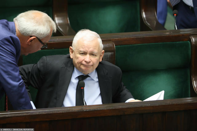Jarosław Kaczyński próbuje okiełznać polityków PiS, postawił ultimatum 