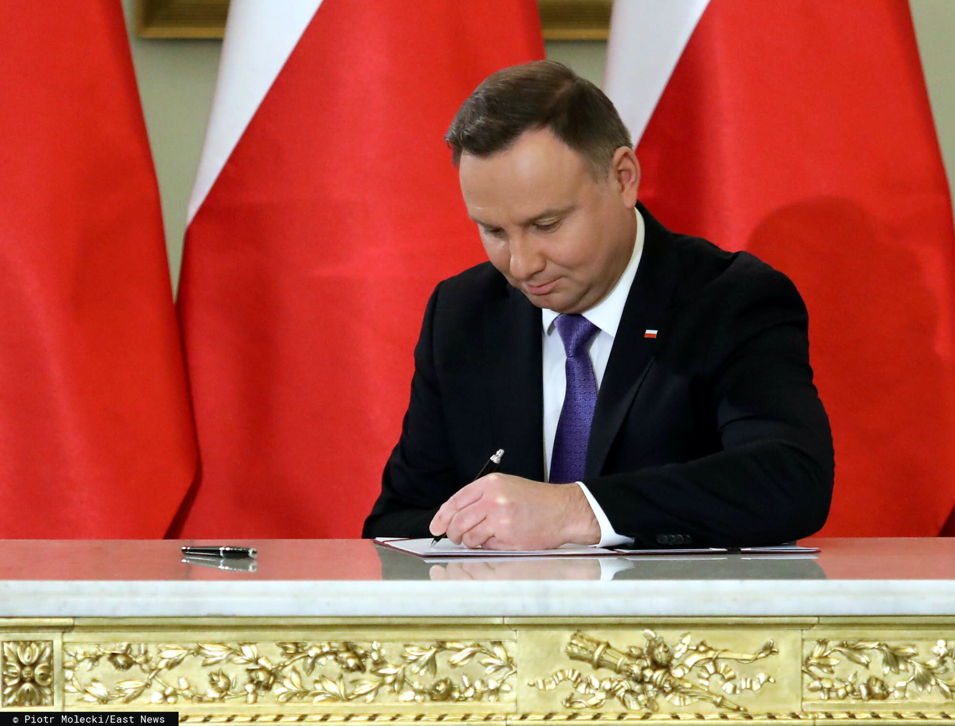Andrzej Duda podpisał decyzję, odwołał ambasadora RP w Czechach