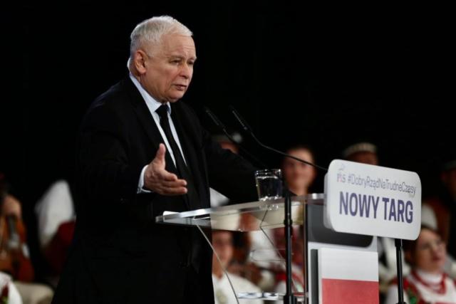 Jarosław Kaczyński radzi Polakom "palić wszystkim". Eksperci nie kryją swojego oburzenia