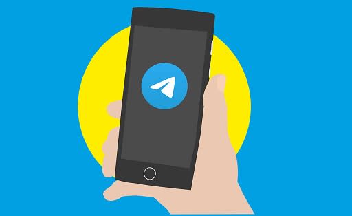 Aplikacja Telegram na ekranie smartfona