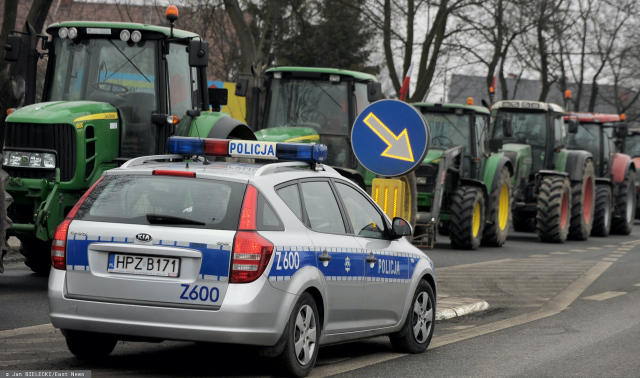 protest-rolnikow-agrounia-michal-kolodziejczak-wtorek-policja-jazda-east-news