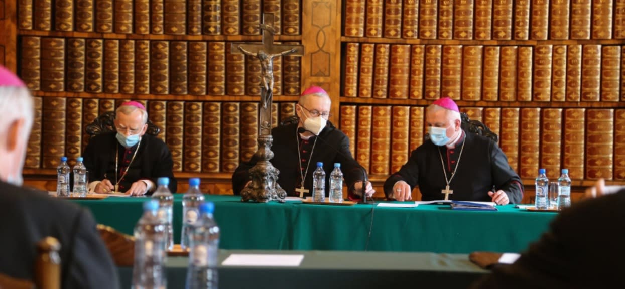 Obrady Konferencji Episkopatu Polski (KEP) dotyczyły m.in. wypowiedzi duchownych w mediach.