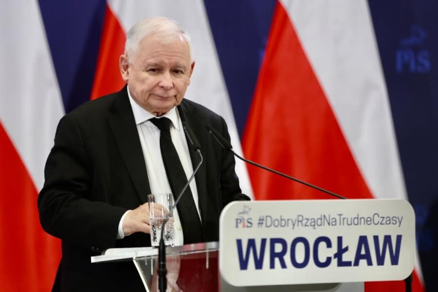 Polacy wskazali, kto powinien stać na czele PiS. Pozycja Jarosława Kaczyńskiego nigdy nie była tak zagrożona