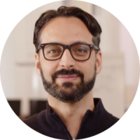 Ali Reza Humanfar ist CEO des Berliner Technologieunternehmens HUM Systems und Erfinder von Livy Care