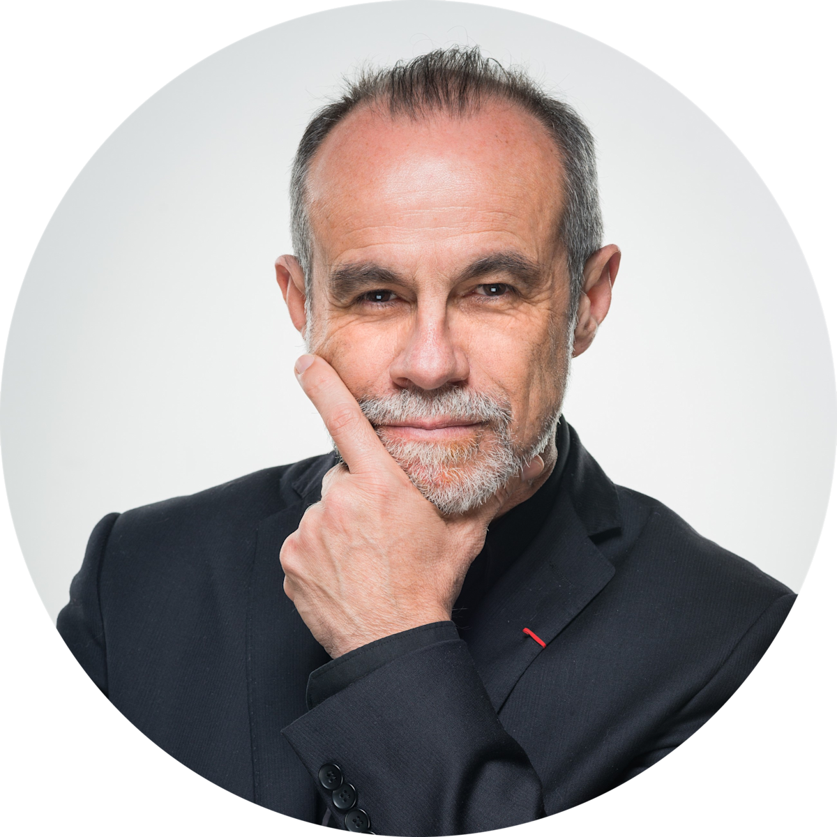 Porträt von Carlos Moreno Tagesspiegel Background