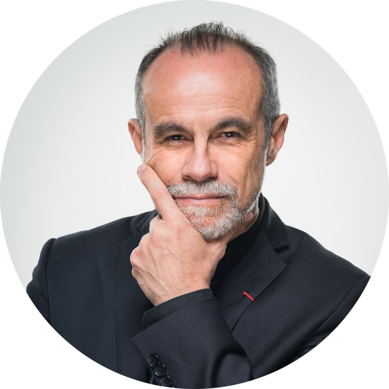 Porträt von Carlos Moreno Tagesspiegel Background