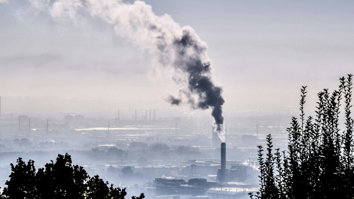 Die ISSB-Standards sehen vor, dass Unternehmen ihre Treibhausgasemissionen offenlegen (Foto: Philippe Desmazes/dpa)
