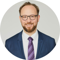 Michael Winkelmüller ist Fachanwalt für Verwaltungsrecht & Partner bei Redeker Sellner Dahs