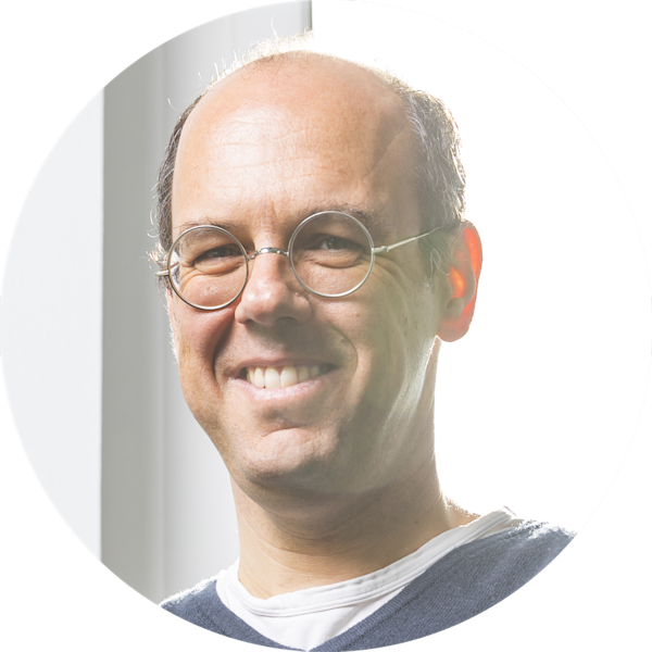 Porträt von Tommaso Calarco Tagesspiegel Background