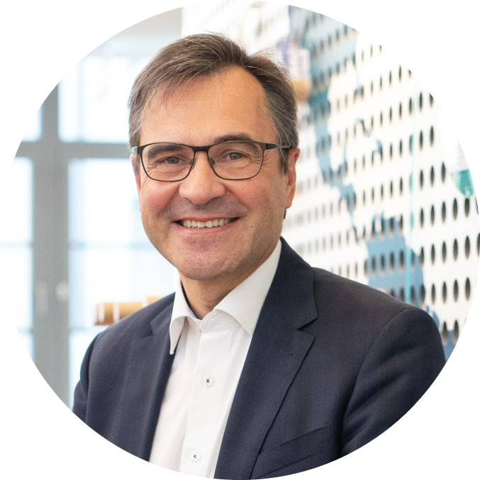 Porträt von Schürmann Tagesspiegel Background