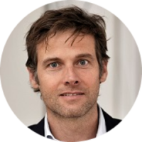 Florian Kapmeier, Professor für Strategie, Moderator von Klimakonferenz-Rollenspielen