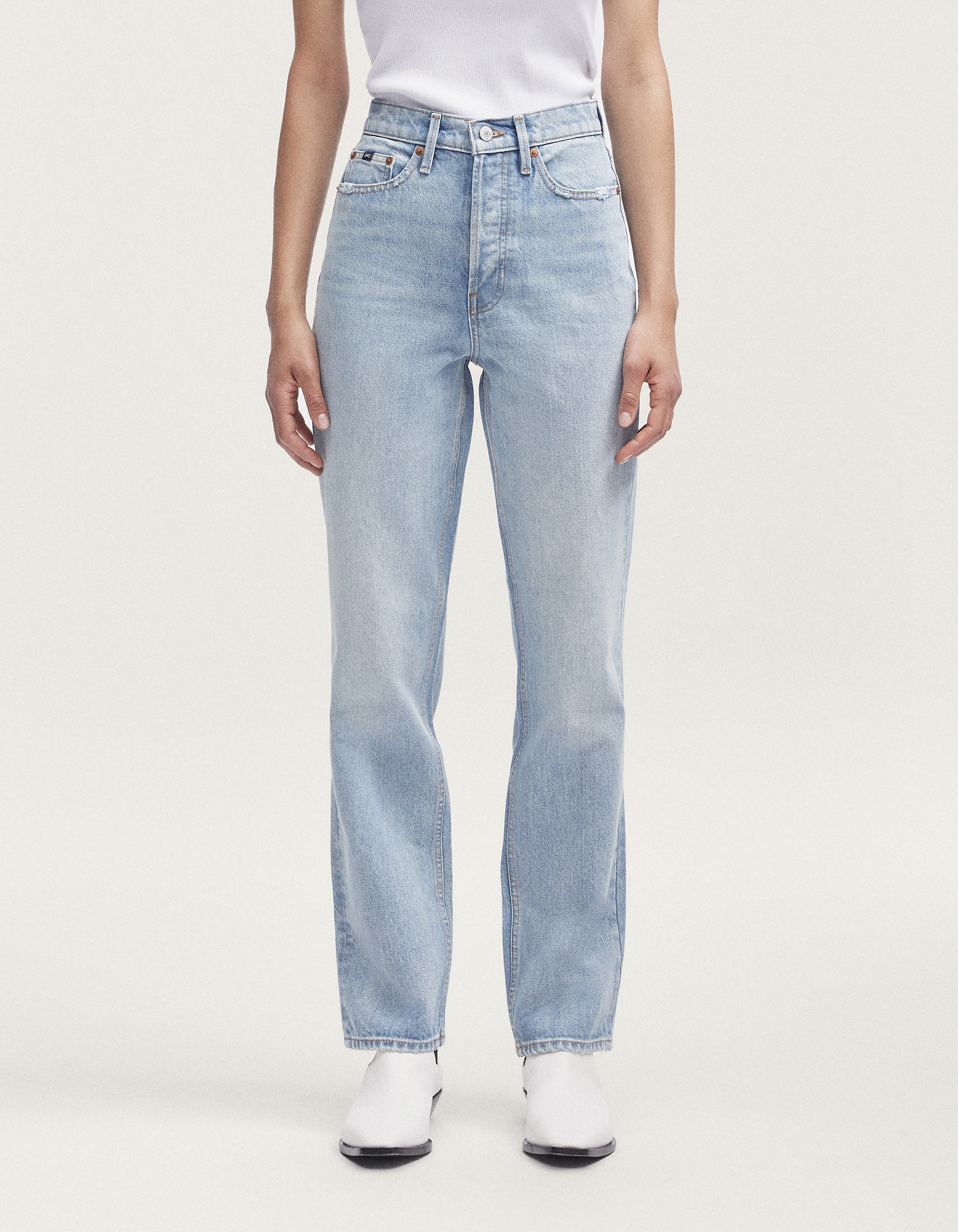 Women Jeans - Straight Fit