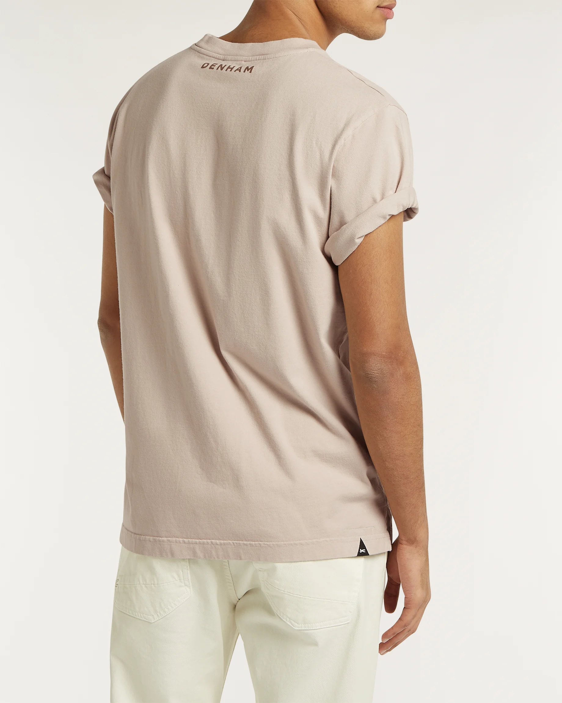 01-26-01-52-078-row2-2