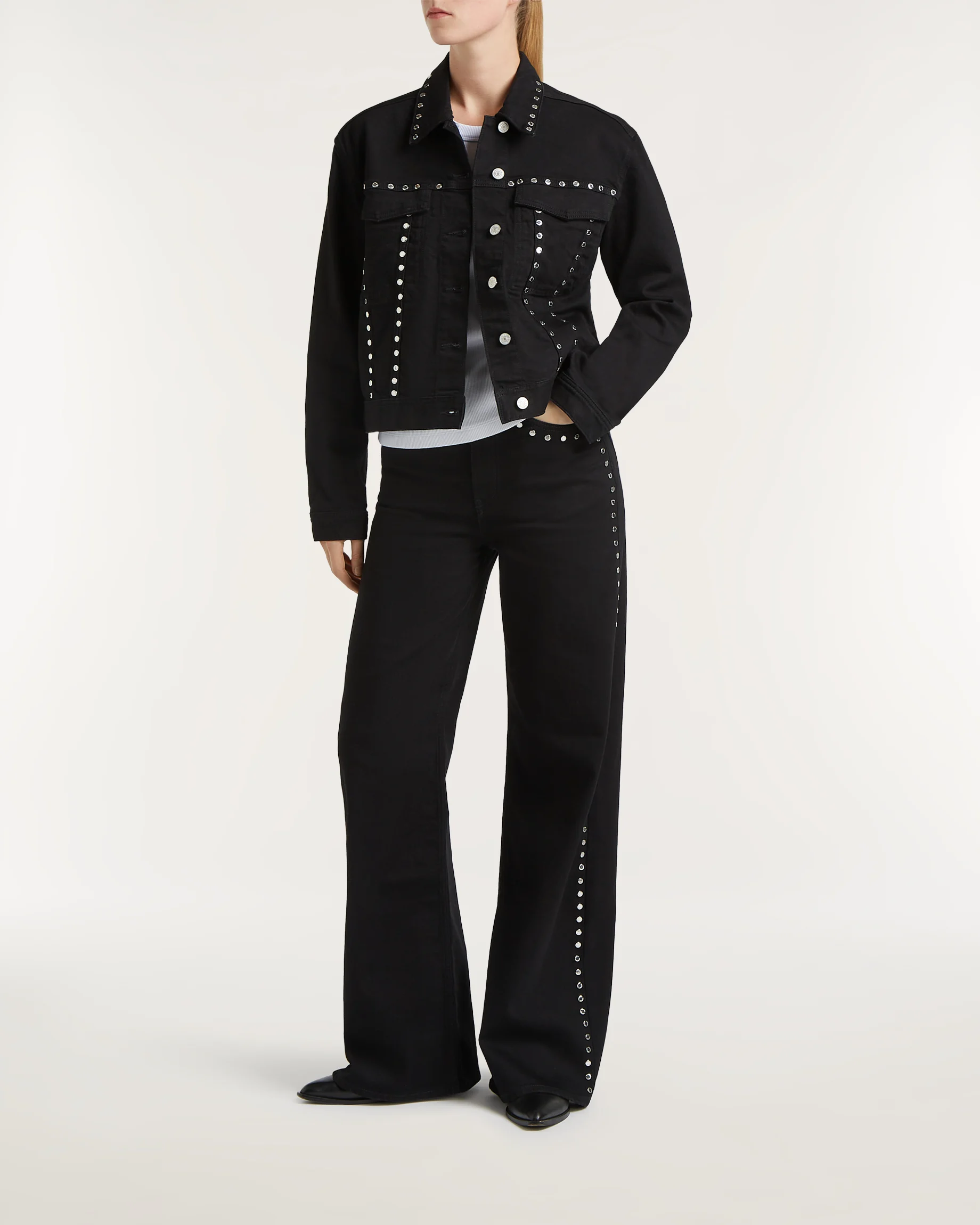 02-25-10-11-008-row1-2