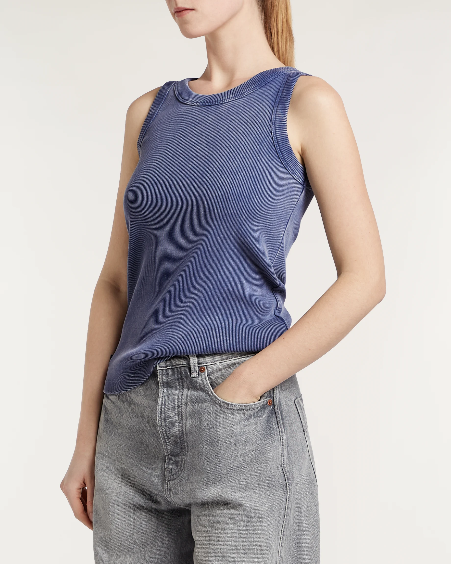 02-26-01-52-042-row3-2