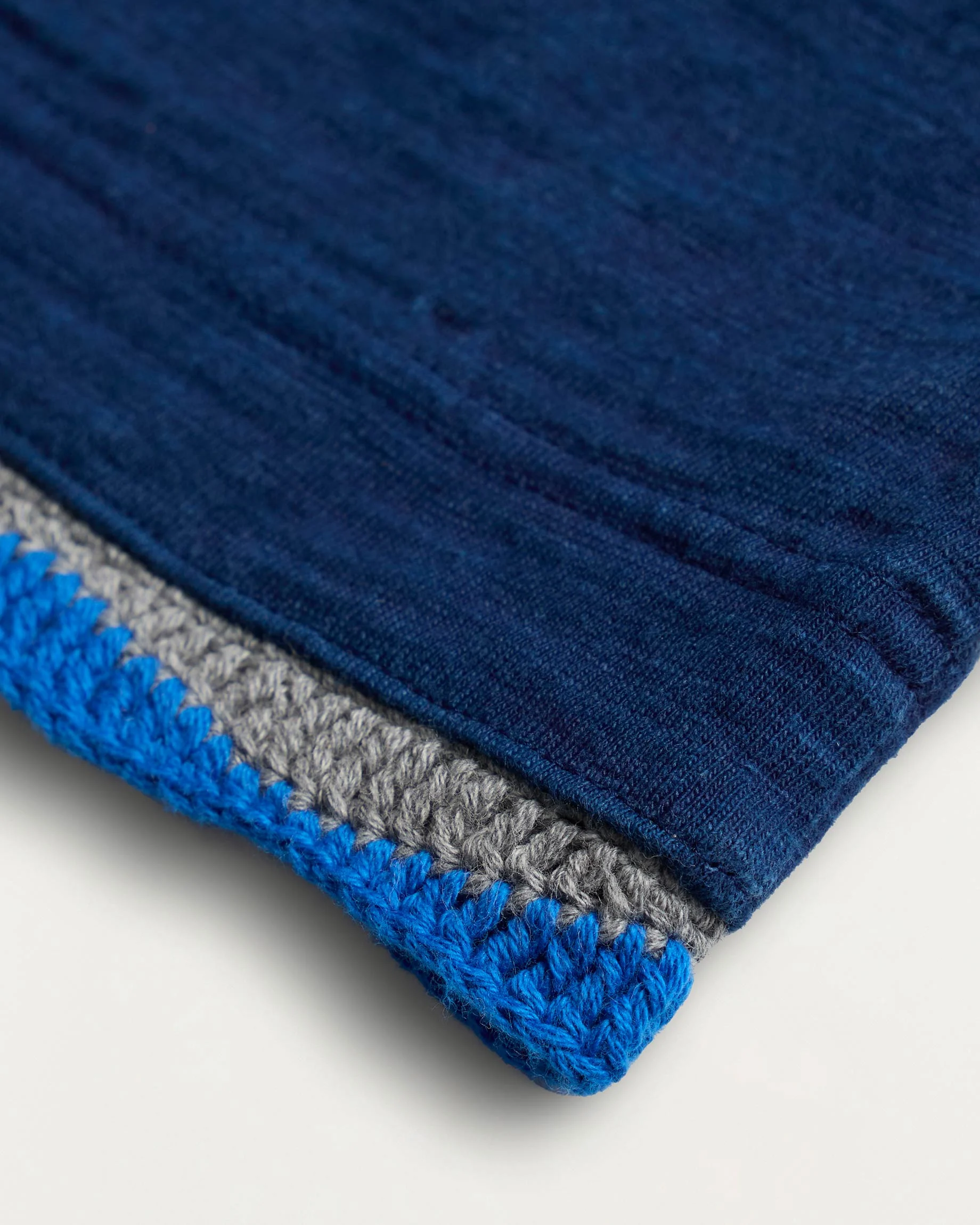 01-25-05-52-273-row4-2