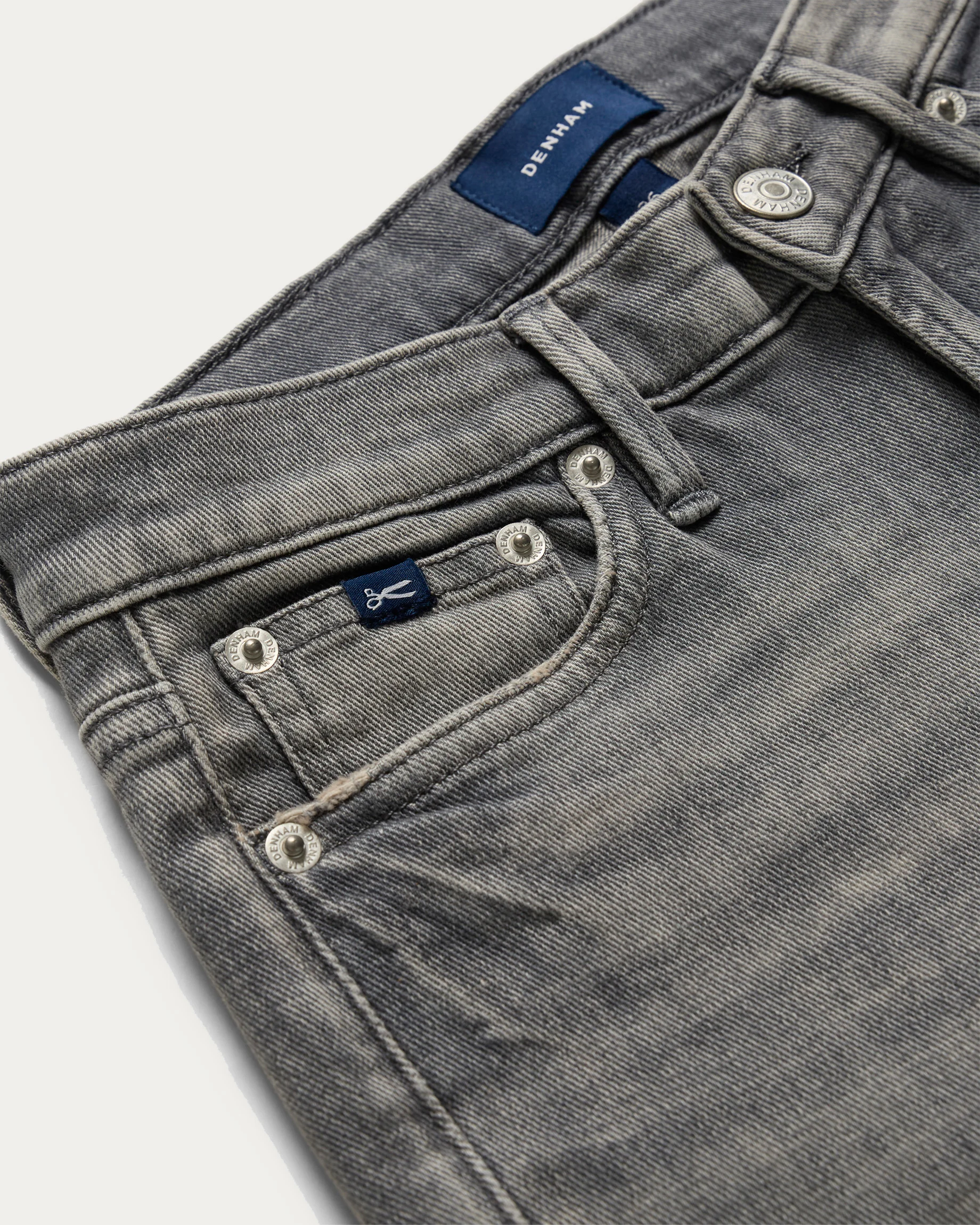 02-26-01-11-024-row3-1