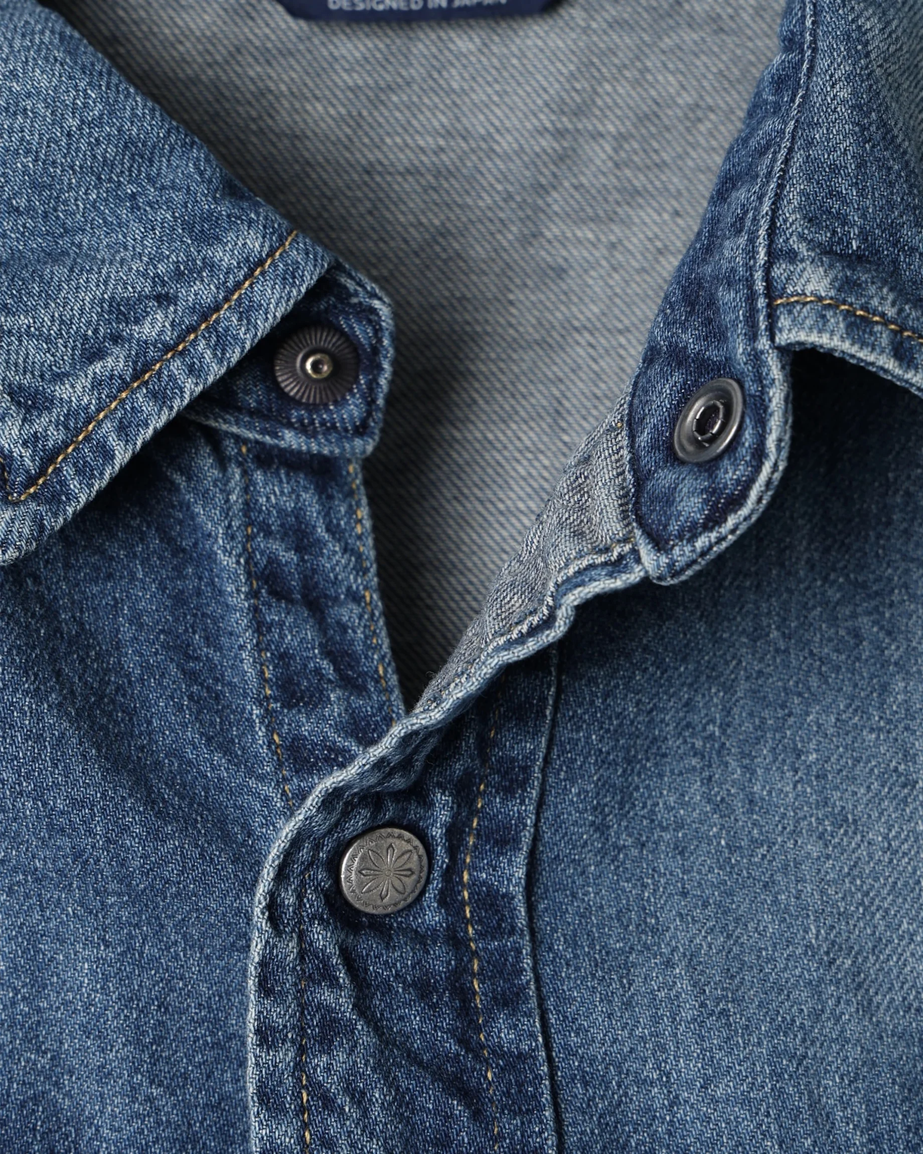 01-25-04-43-002-row2-1