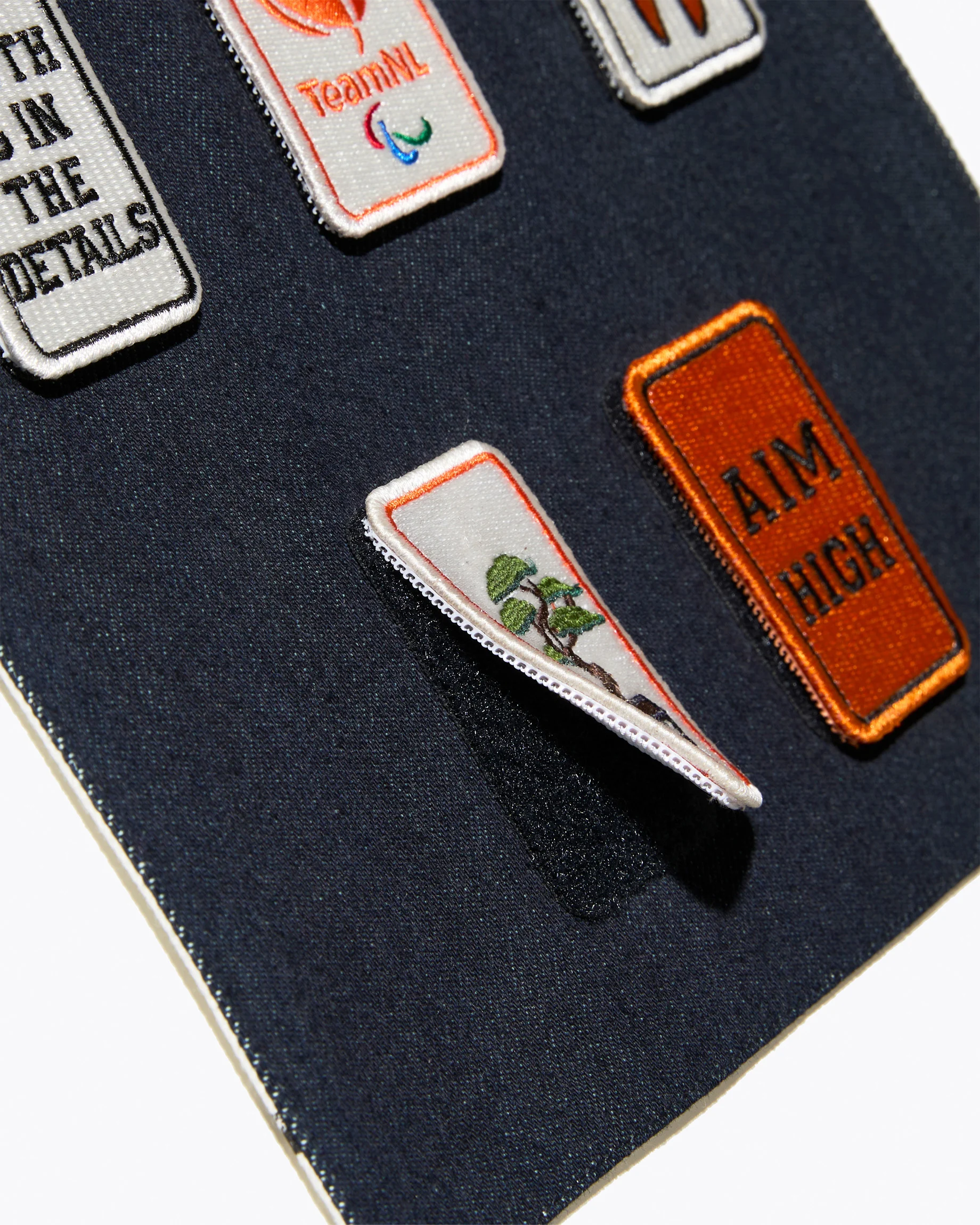 05-25-11-86-001-row1-2