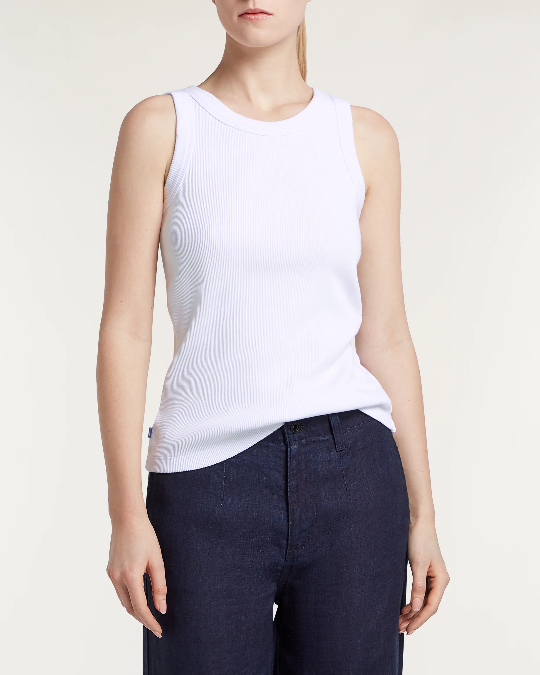 02-26-01-52-040-row1-2