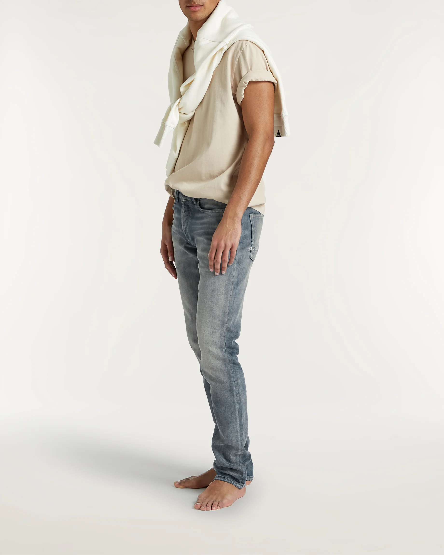 01-26-04-11-002-row3-2