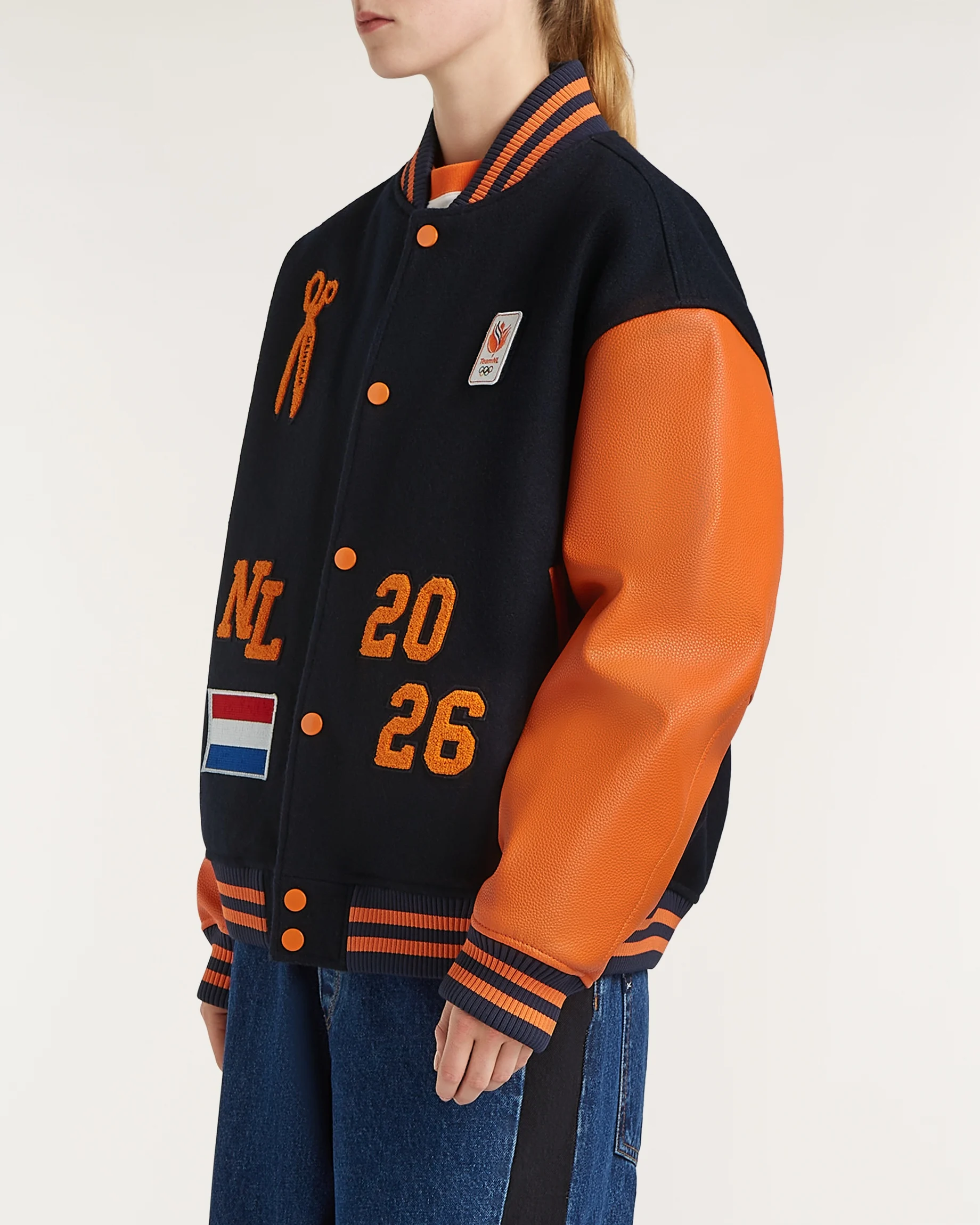 05-25-11-20-001-row3-2-US