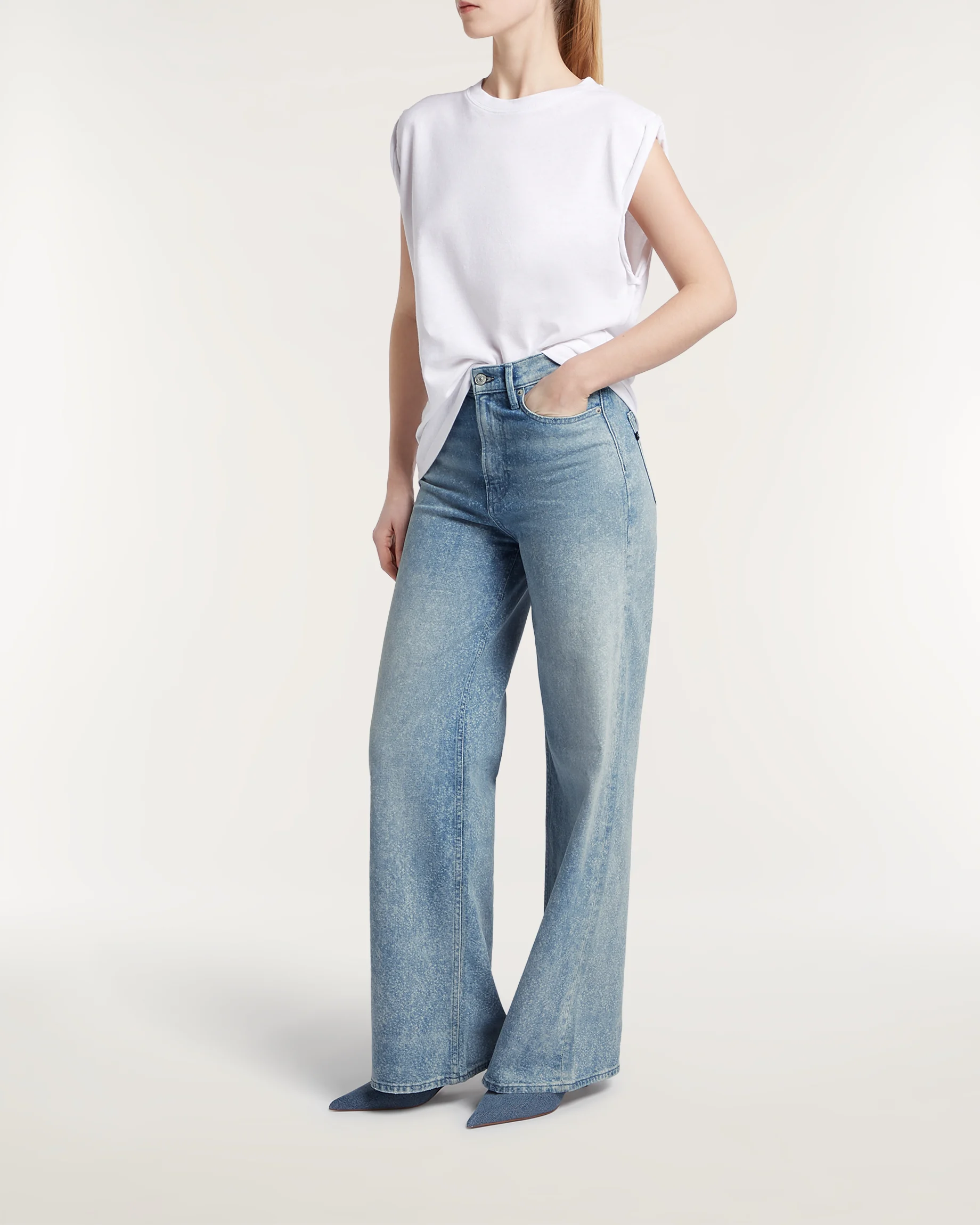 02-26-01-11-002-row3-2