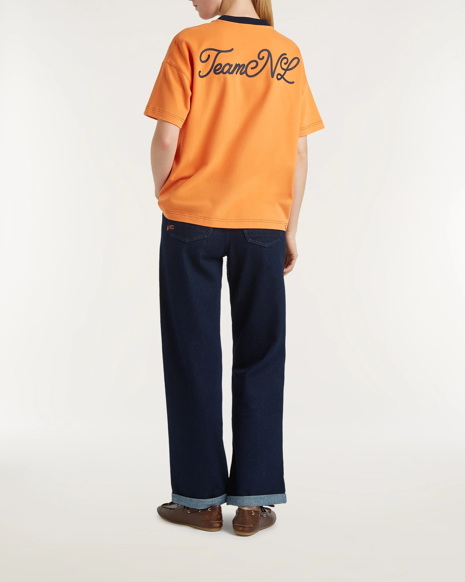 02-25-11-11-001-row2-2