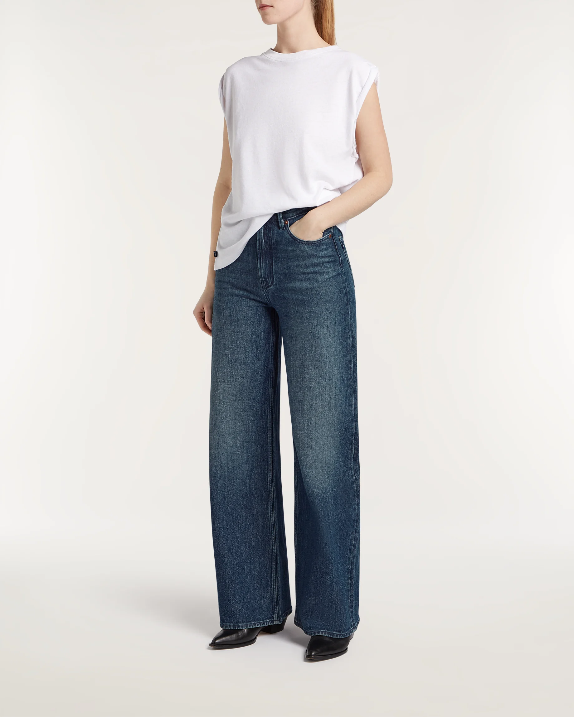 02-26-01-11-004-row3-2