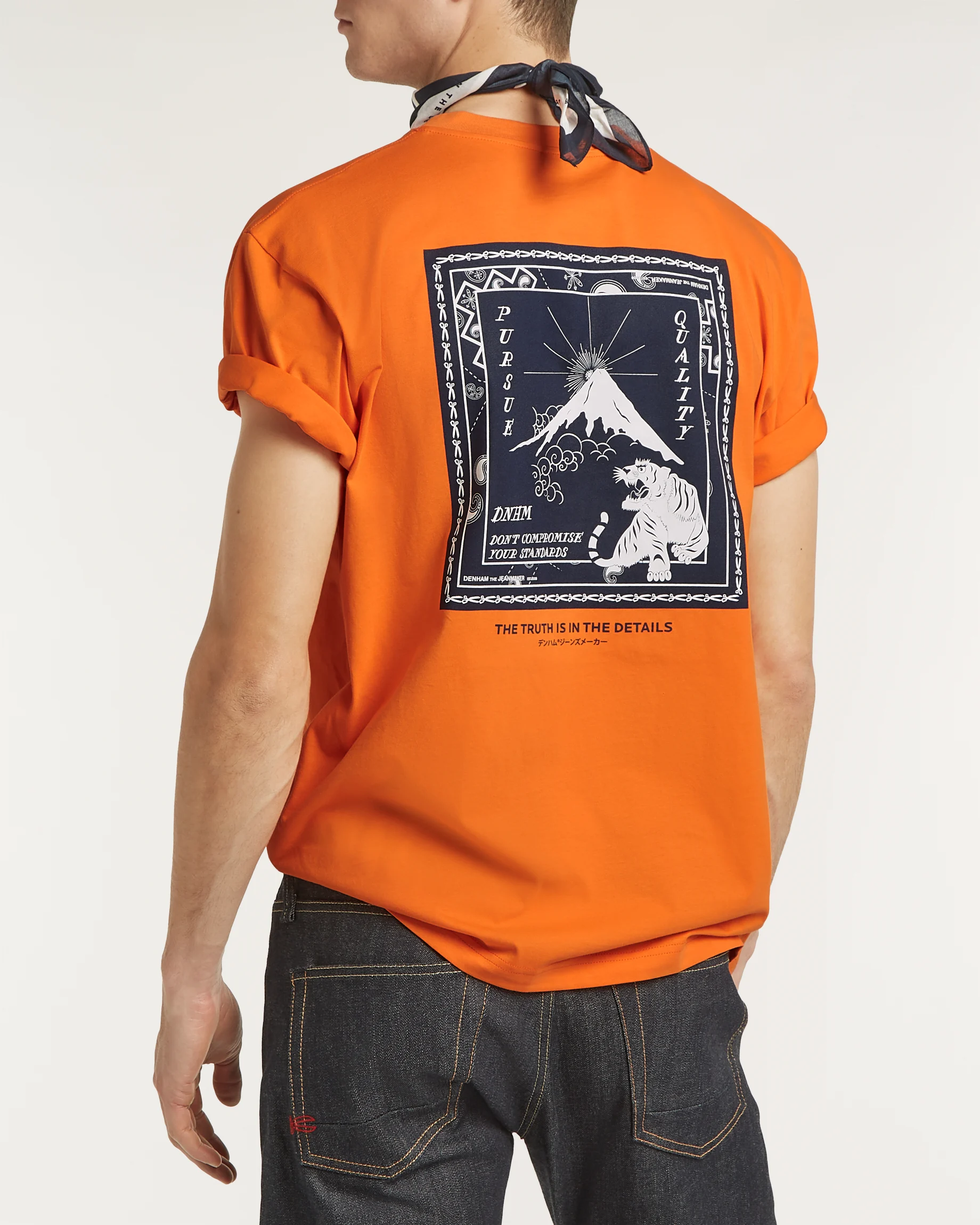 01-26-01-52-088-row2-2