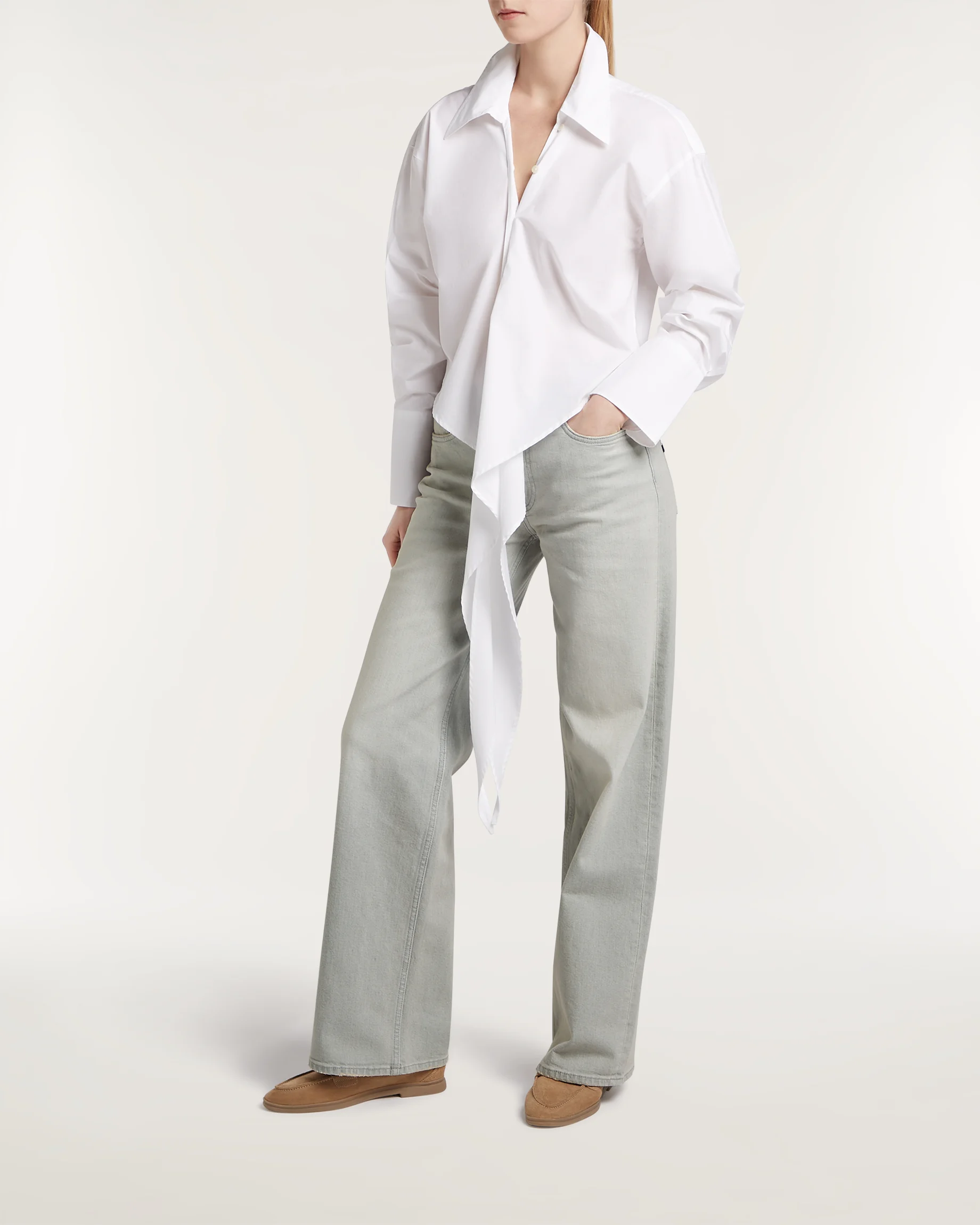 02-26-01-11-028-row3-2