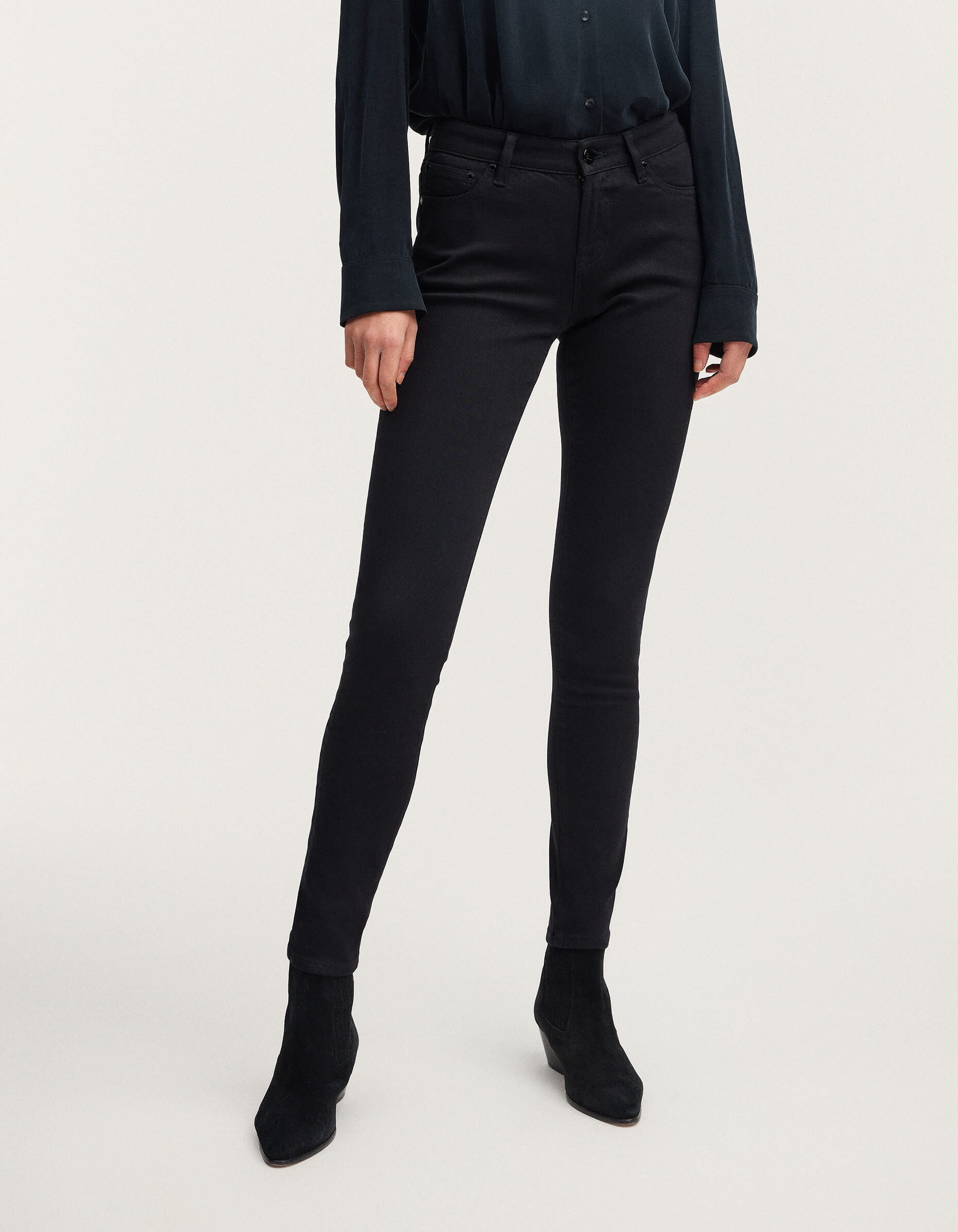Women Jeans - Tight Fit - Spray