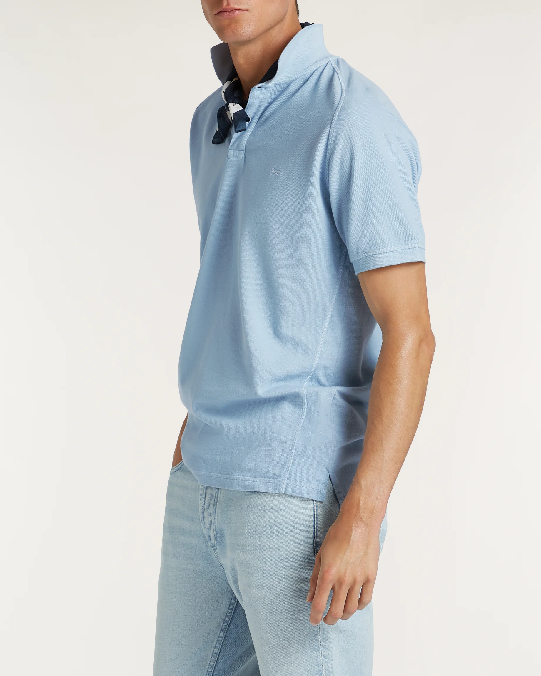 01-26-04-52-053-row3-2