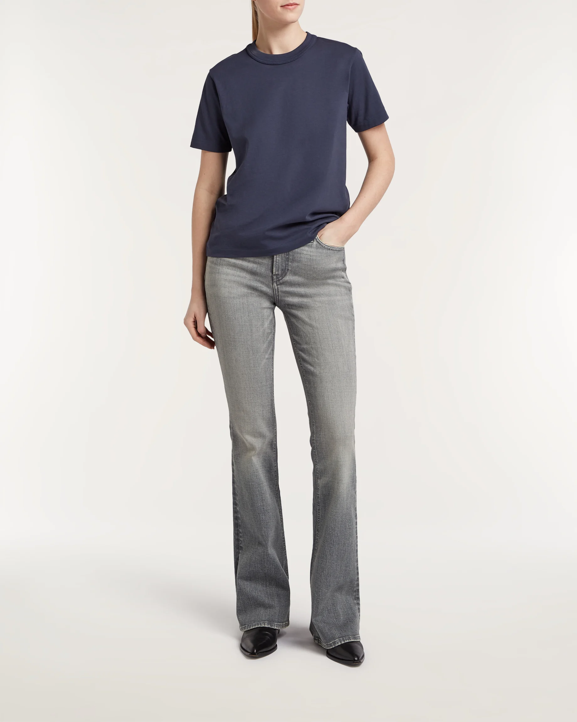 02-26-01-11-024-row1-2