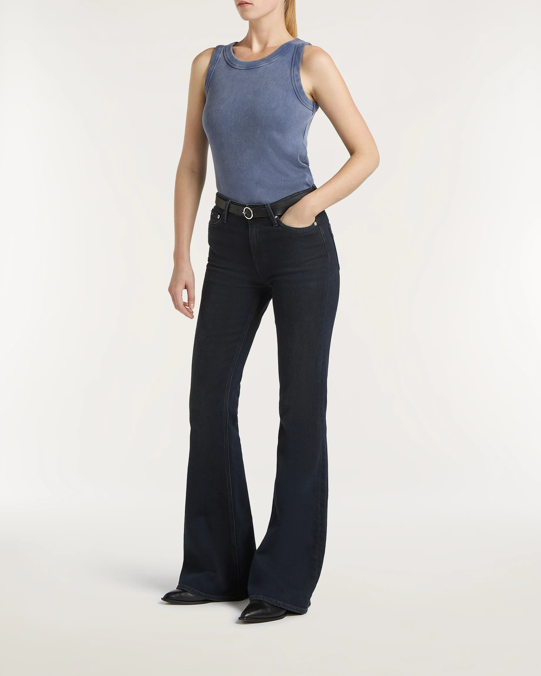 02-25-10-11-009-row3-2