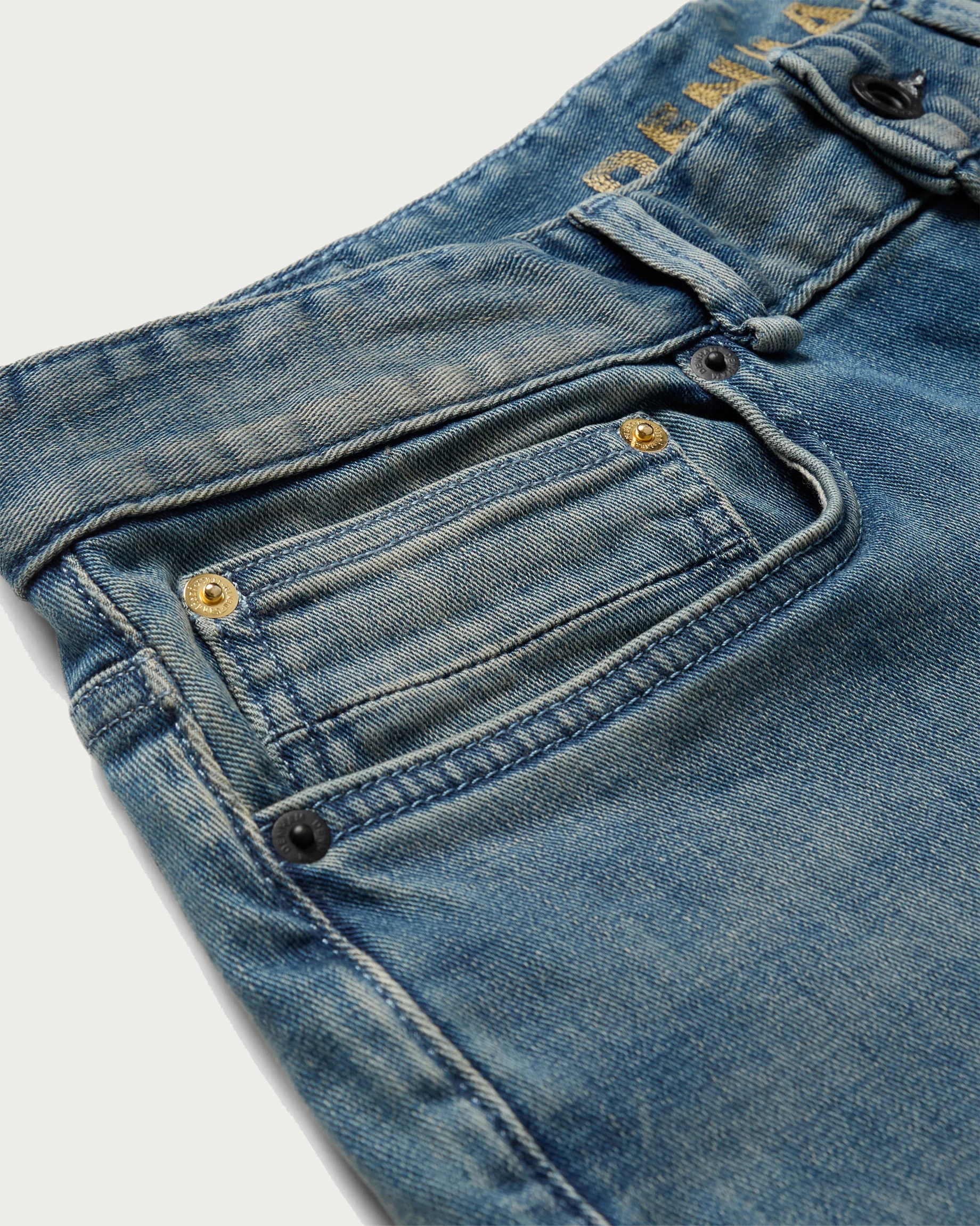 01-26-01-11-026-row3-1