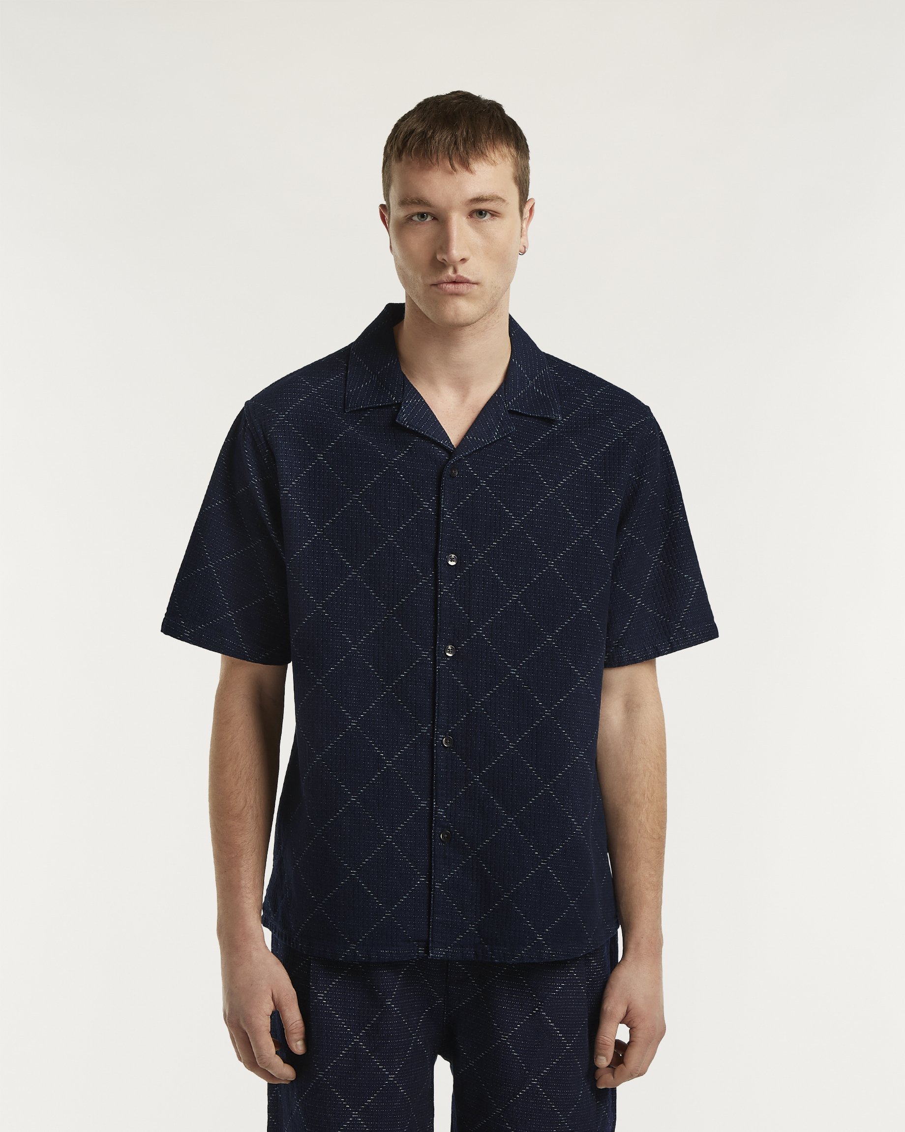 BOWLING SHIRT IJ DENHAM s/sシャツ BOWLING SHIRT Indigo Jacquard - DENHAM