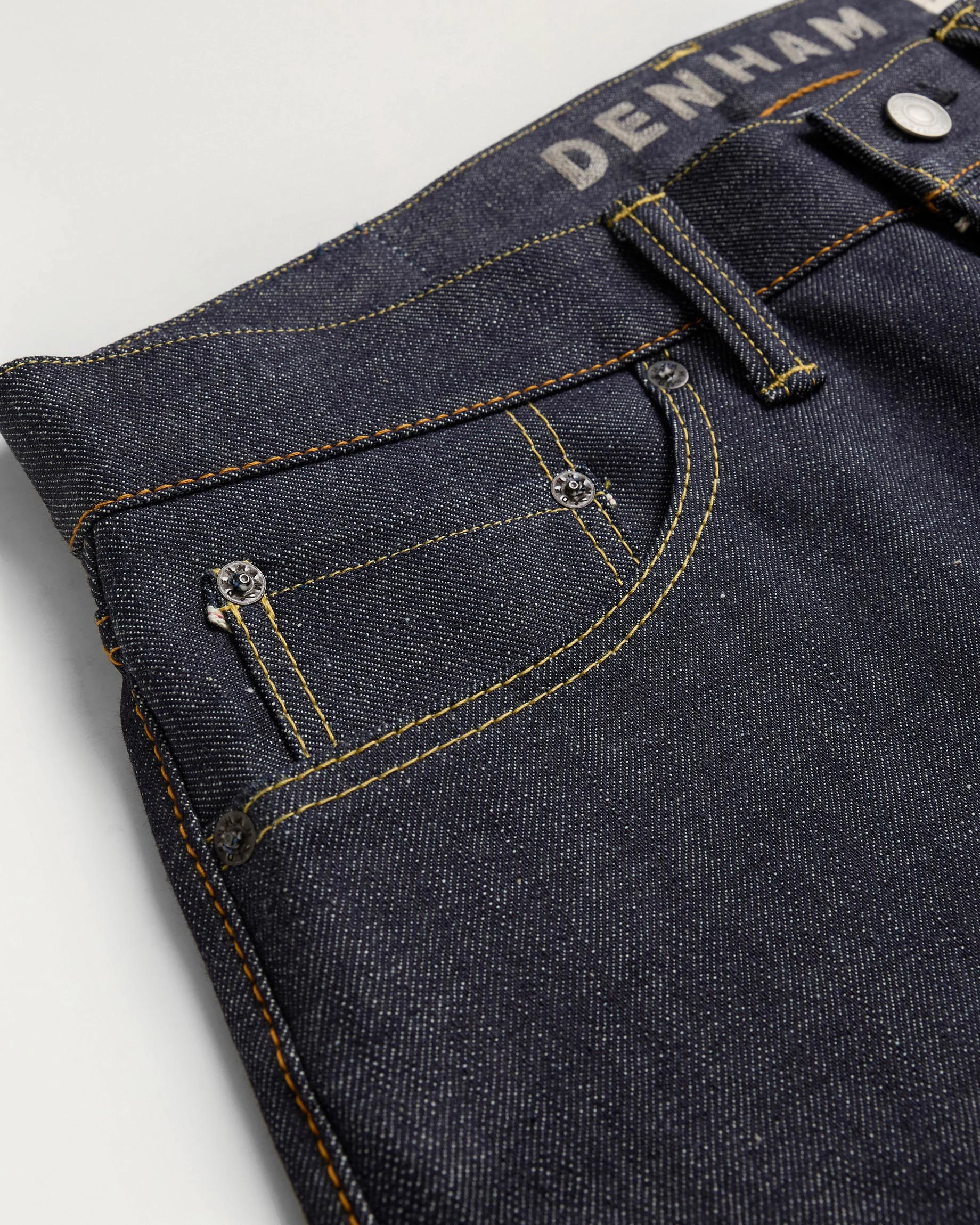 01-25-08-11-039-row3-2