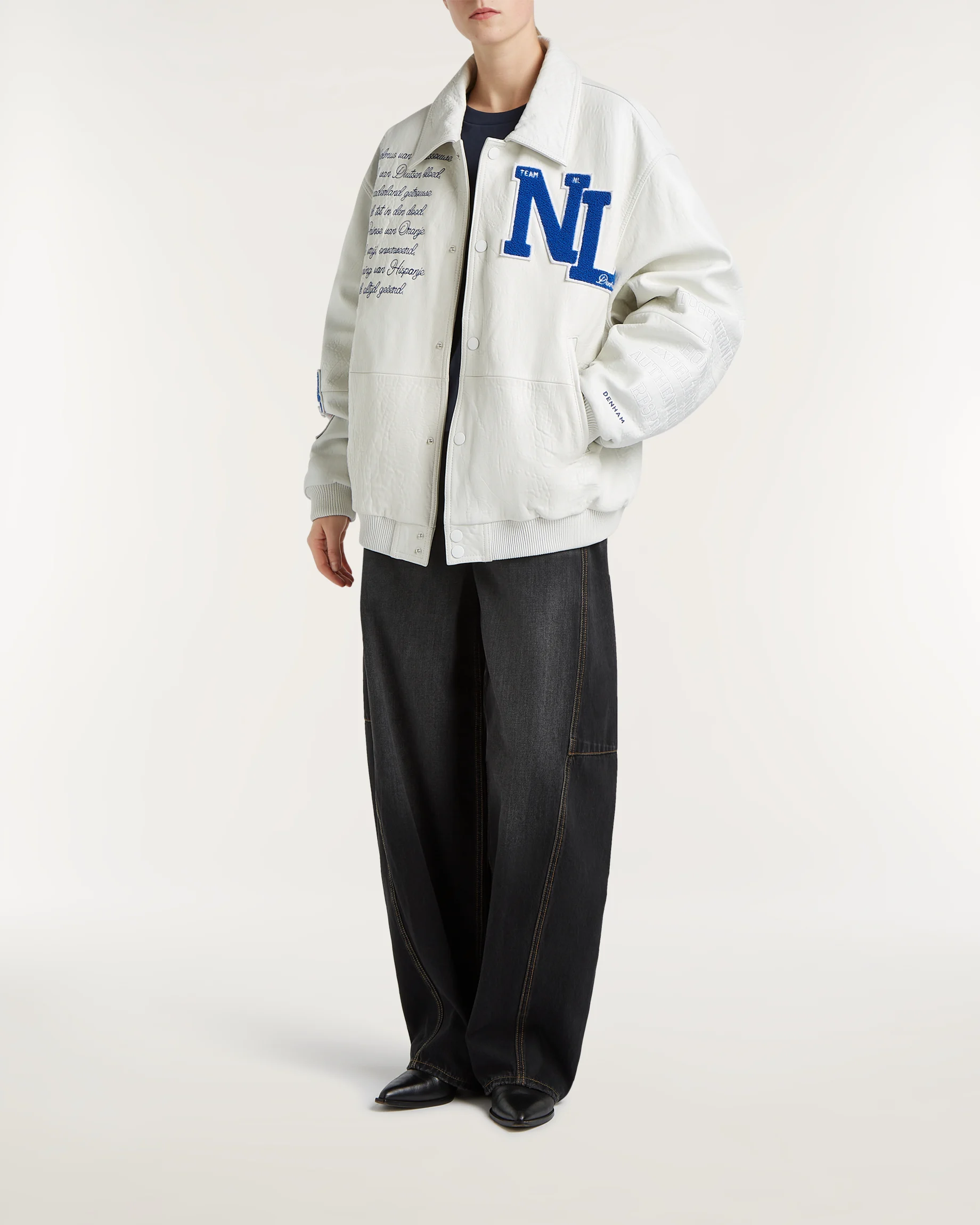 02-25-10-11-013-row3-2