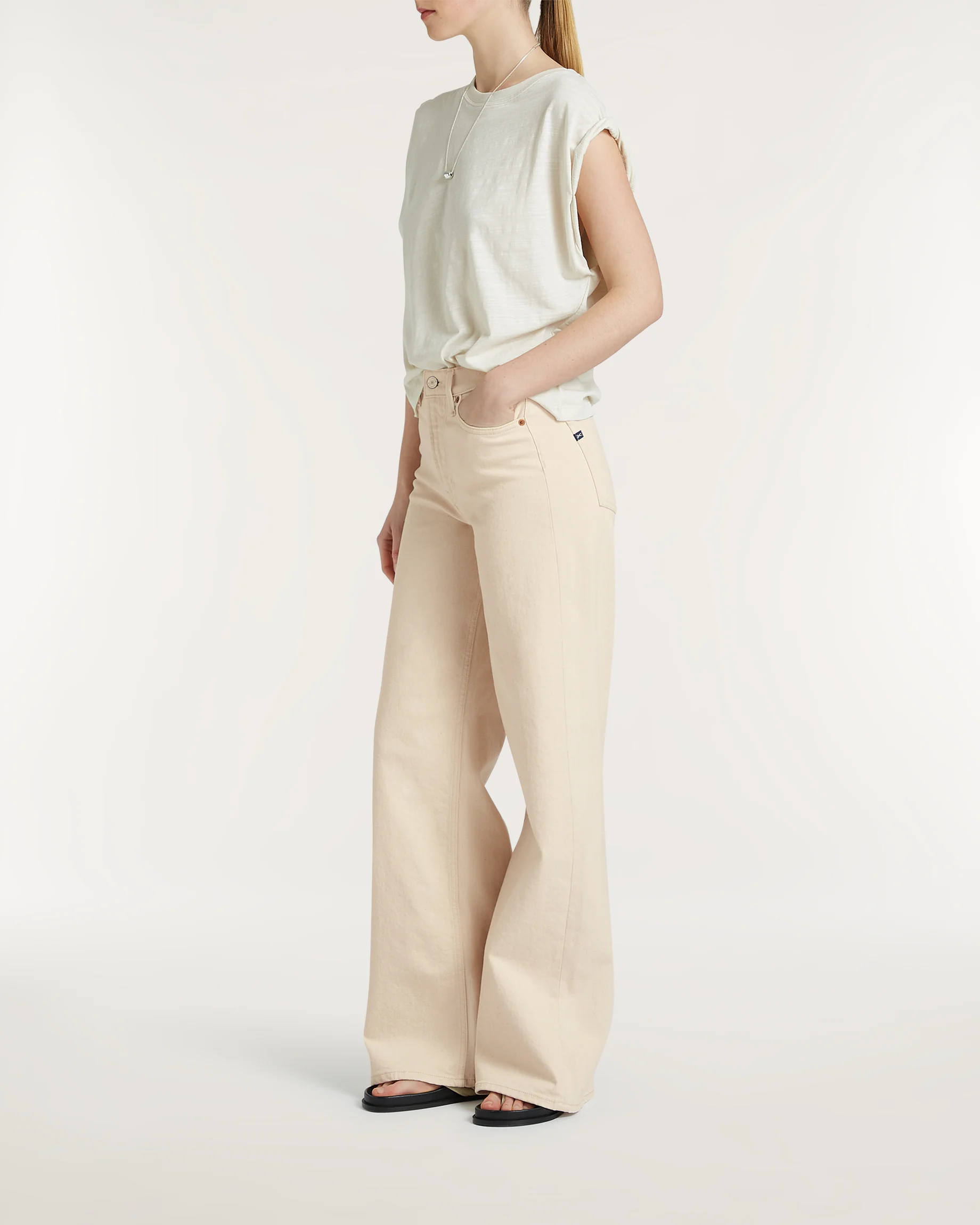 02-26-04-11-014-row3-2