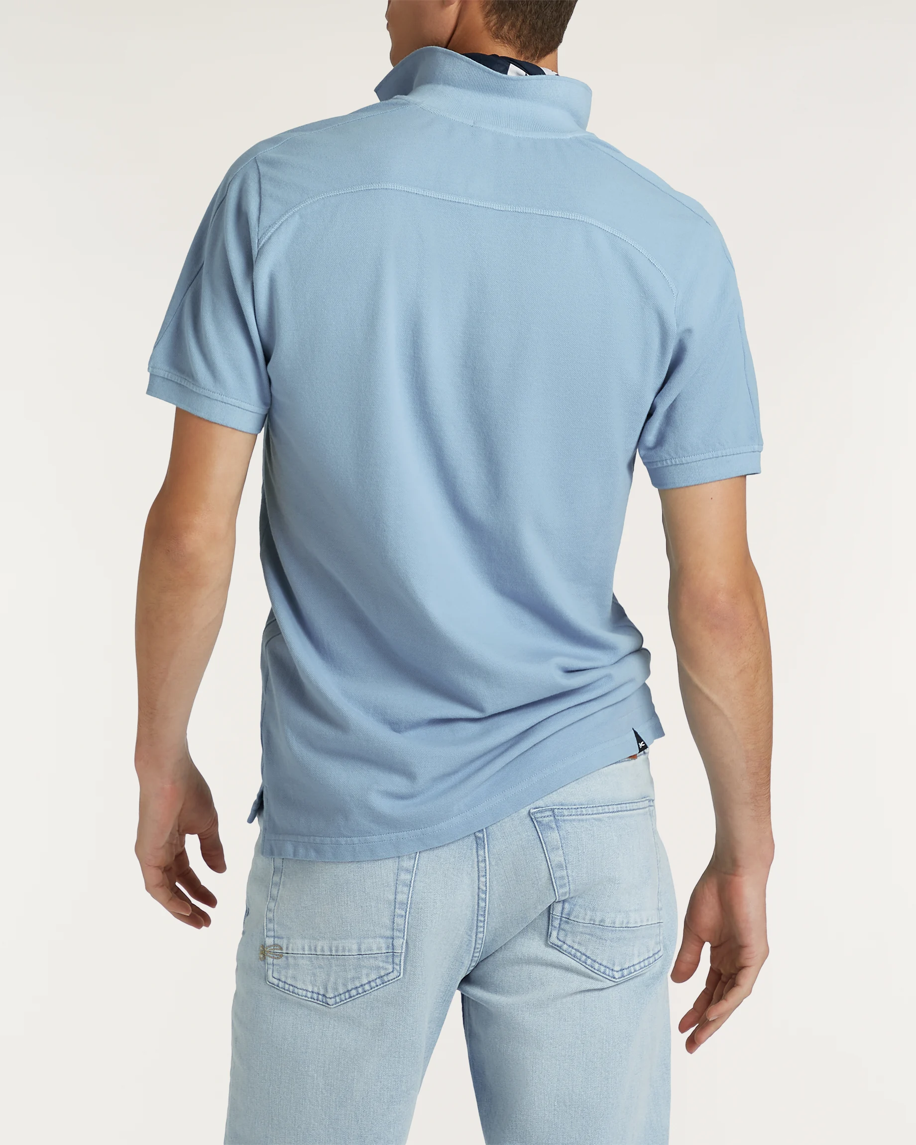 01-26-04-52-053-row2-2