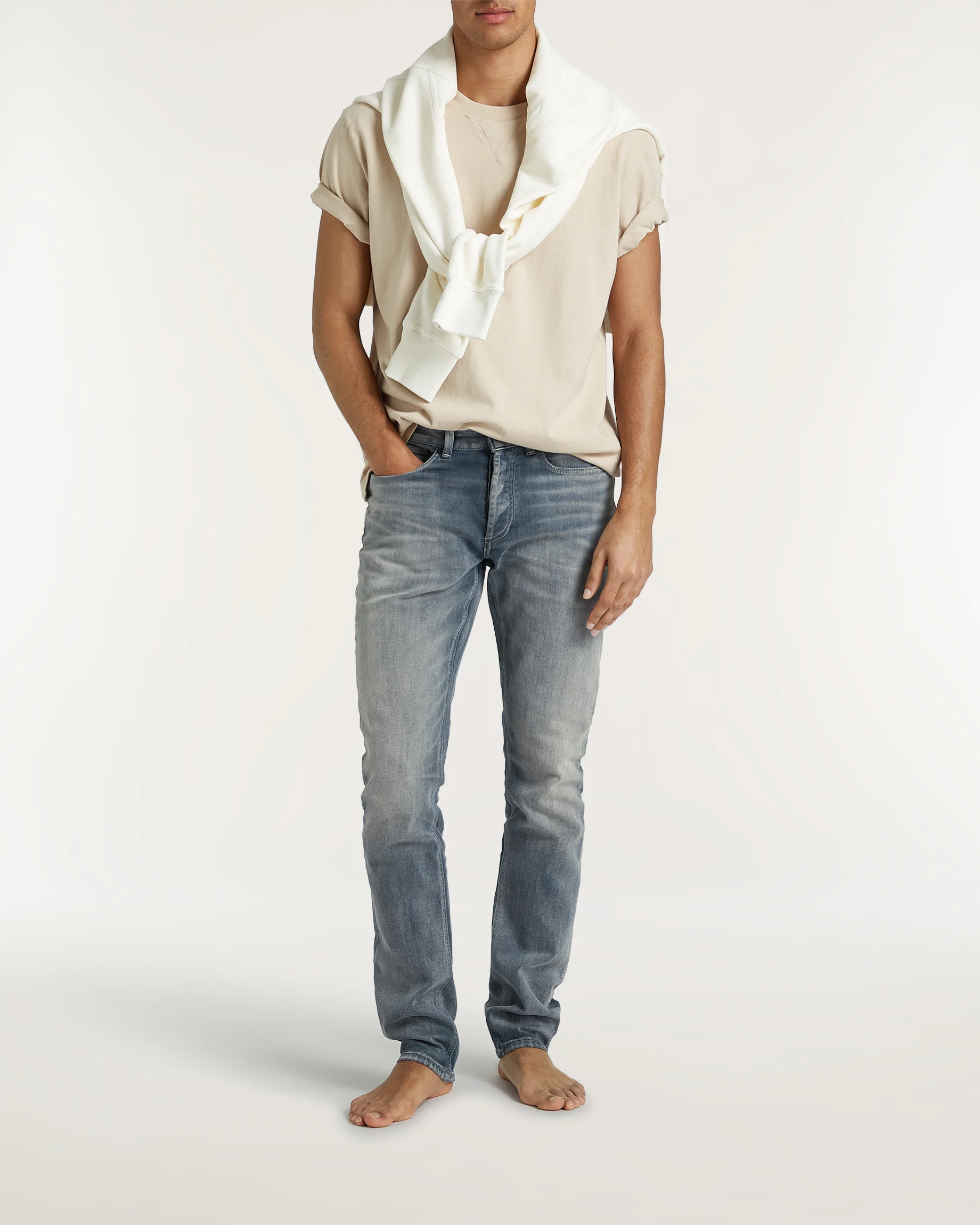 01-26-04-11-002-row1-2