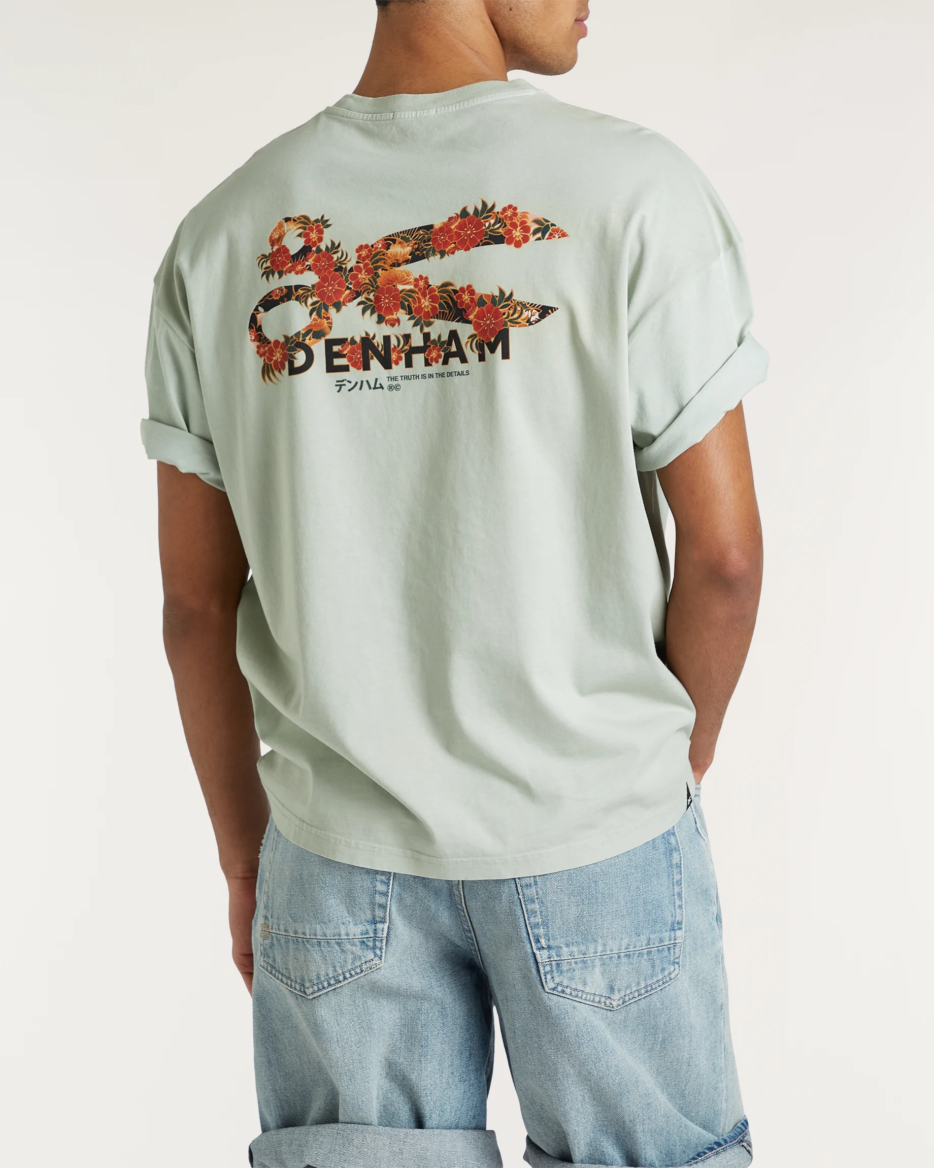 01-26-04-52-005-row2-2