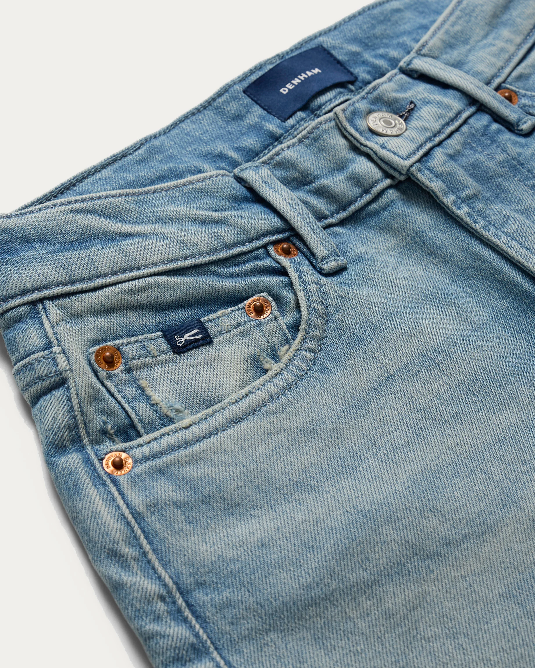 02-26-01-11-002-row3-1