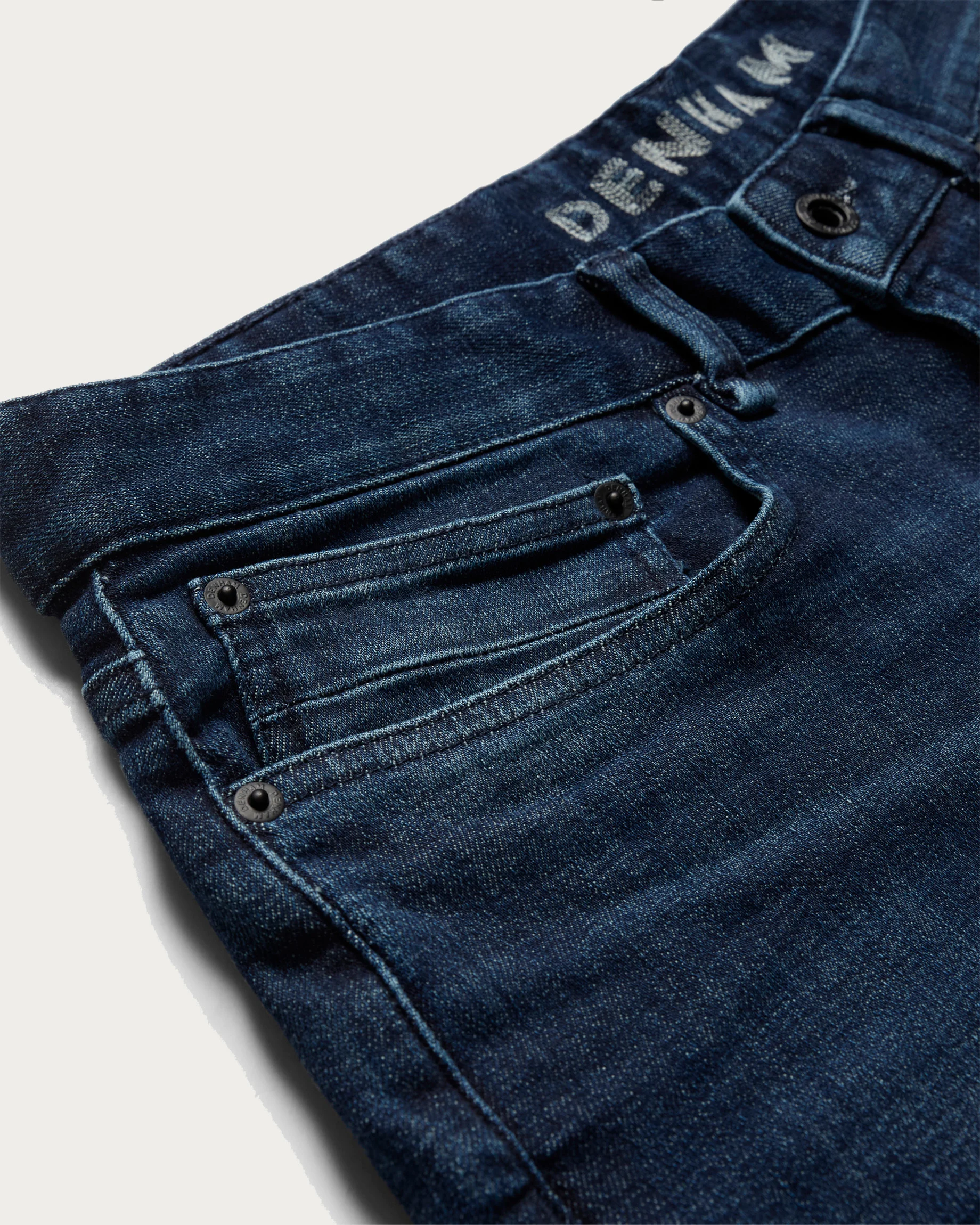 01-26-01-11-002-row3-1