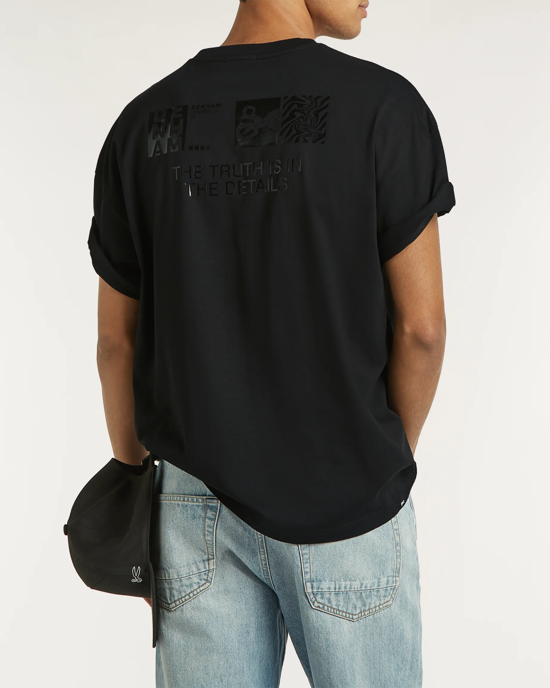 01-26-01-52-067-row2-2